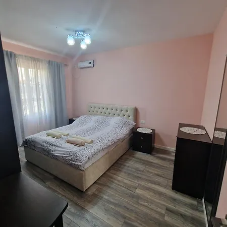 Emei Apartment